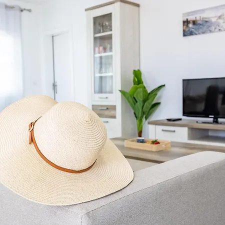 Azur & Bellevue Du By Your Key Apartment