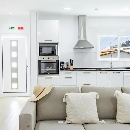 Azur & Bellevue Du By Your Key Apartment