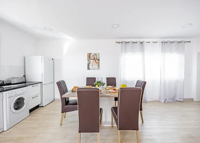 Azur & Bellevue Du By Your Key Apartment